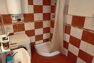 Casă individuală cu 7 camere cu Teren 243 Mp în Vest - 24