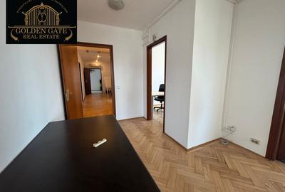 Apartament cu 4 camere decomandat în Universitate - 2
