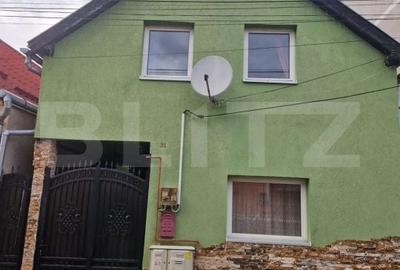 Casă cu 4 camere cu Teren 187 Mp în Central - 2