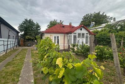 Casă cu 3 camere cu Teren 1300 Mp în Central - 6
