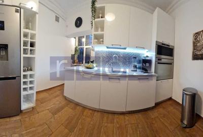 DE VANZARE APARTAMENT 4 CAMERE + CURTE | ZONA CENTRALĂ - 5