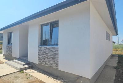 Casa parter 4 camere - La intrare in Com.Berceni - 3