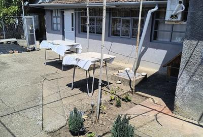 Casă cu 4 camere în Deta - 10