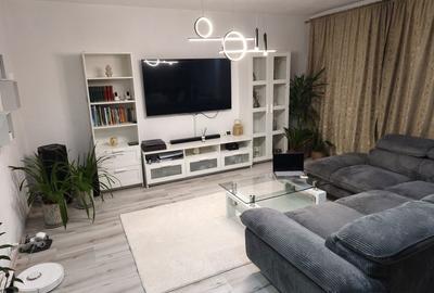 Apartament cu 3 camere decomandat în Central - 2