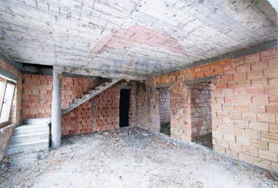 Casă cu 4 camere cu Teren 294 Mp în Cristian - 7