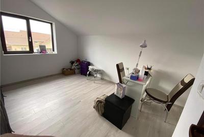 Casă cu 3 camere cu Teren 210 Mp în Moșnița Veche - 5