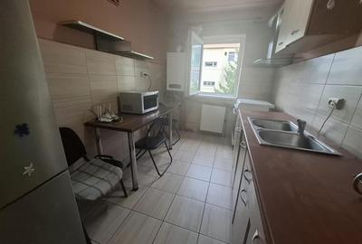 Apartament cu 4 camere decomandat, mobilat în Hipodrom 3 - 5