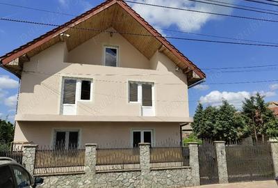 Casă cu 12 camere în Central - 7