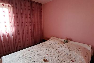 Apartament cu 2 camere decomandat în Săvinești - 3