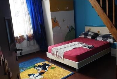 Vila 8 Camere si Curte  Spatiu Ideal pentru Familie Mare sau Investitie - 12