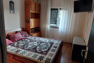 Apartament 3 camere Poarta 6 - 10