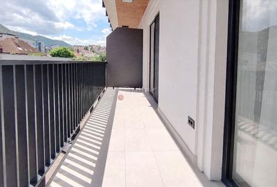 Apartament cu 2 camere semidecomandat, mobilat în Brașovul Vechi - 10