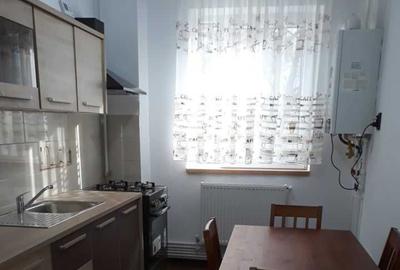 Apartament cu 3 camere semidecomandat în Tomis Nord
