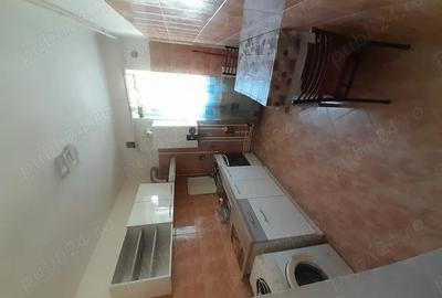 Ofer spre inchiriere garsoniera mobilata ?i utilata - 1