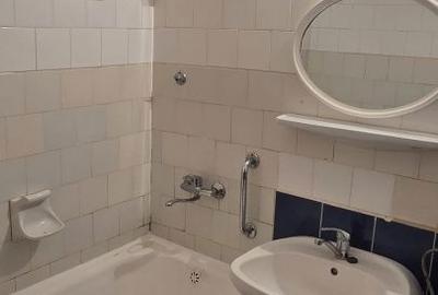 Apartament cu 2 camere decomandat în Micro 14 - 2