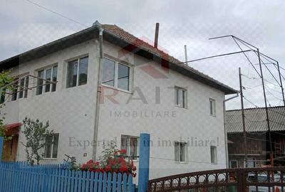 Casă cu 4 camere în Oeștii Ungureni - 3