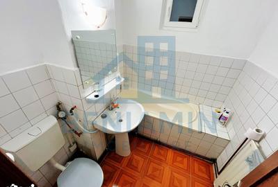 Apartament cu 3 camere decomandat în Craiovița Nouă - 7