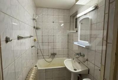 Apartament cu 3 camere decomandat în Dacia - 9