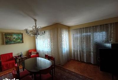 Apartament cu 4 camere decomandat în Progresul - 8