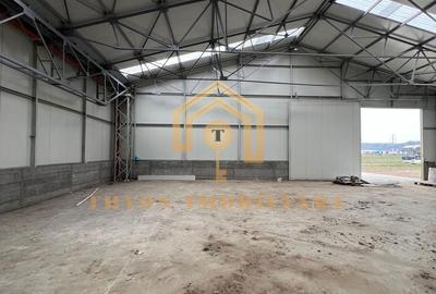 Spațiu comercial, de 385 mp, în Central - 3