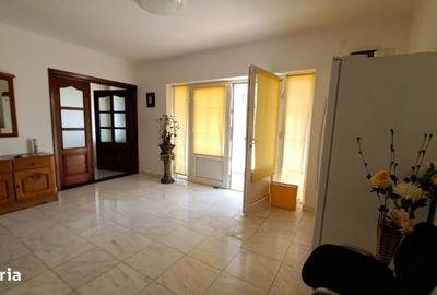 Casă cu 4 camere în Central - 10