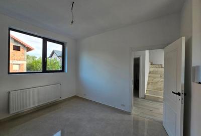 Vila tip duplex cu 4 camere si teren propriu 150 mp, Comuna Berceni - 2