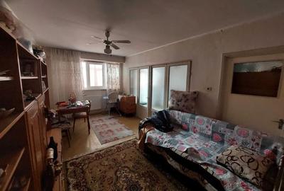 Apartament cu 4 camere in Micro 17
