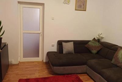 Casă cu Teren 450 Mp în Central - 1