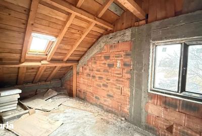 Casă cu 6 camere cu Teren 770 Mp în Câmpineanca - 13