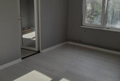 ►Scoala 8- 2 Camere semiDecomandate 34m² Renovat Incadrat Centrala pe Gaze Liber - 2