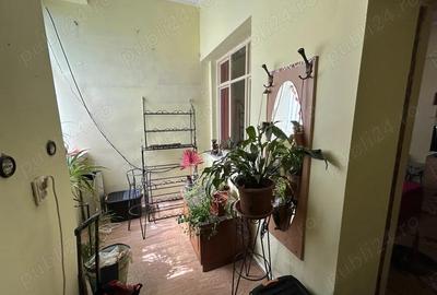 Vand apart.2 camere central,parter inalt, str.Cozia,langa biserica Evrei si scoala gen.,st.114 mp. - 4