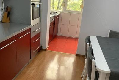 Apartament cu 2 camere decomandat în Iosia