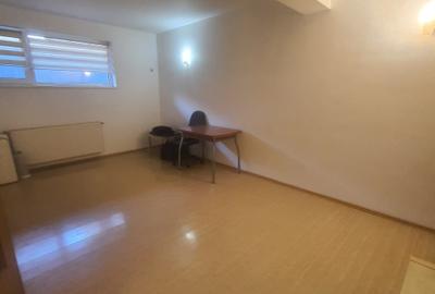 Giurgiului, Piata Progresului, intrarea Plopeni, sector 5 - 3