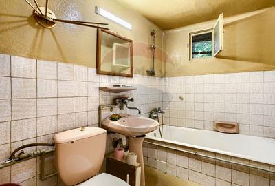 Casa solida cu 4 camere, demisol si garaj - Pecica - 15