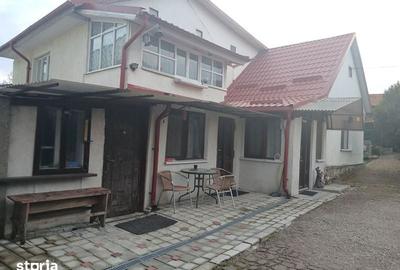 Casă cu 4 camere cu Teren 187 Mp în Central