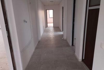 Spațiu comercial, de 23 mp, în Central