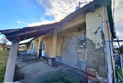 Casă cu 4 camere cu Teren 1347 Mp în Borș - 9