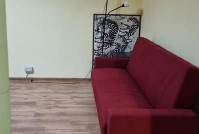 Garsonieră decomandată în Decebal