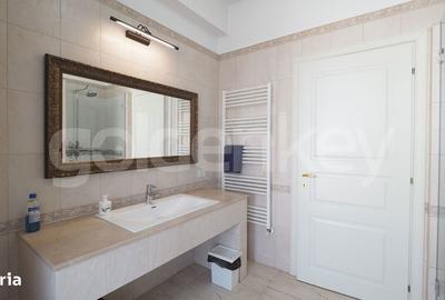 Casă cu 6 camere cu Teren 813 Mp în Central - 12