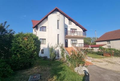 Vila de 8 camere zona centrala Stupini Brasov - 2
