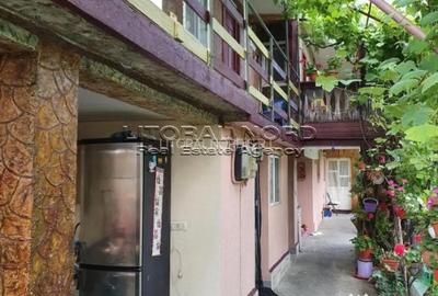 Casă cu 9 camere cu Teren 209 Mp în Eforie