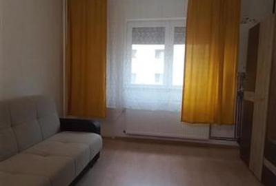 Garsonieră semidecomandată în Tractorul - 3