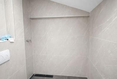 Apartament cu 2 camere decomandat în Tractorul - 2