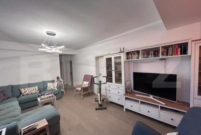 Apartament cu 4 camere semidecomandat în 1 Mai