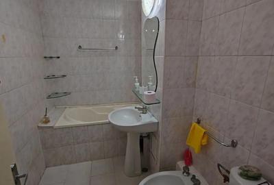 Apartament cu 2 camere semidecomandat, mobilat în Steaua