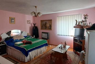 Casă cu 11 camere cu Teren 731 Mp în Sud - 5