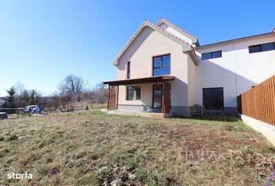 Casă cu 4 camere în Luna - 1