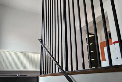 Casă cu Teren 470 Mp în Central - 3