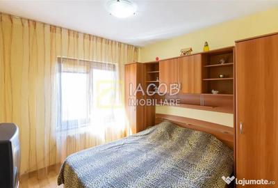 Casă cu 10 camere cu Canalizare în Șerbănești - 3