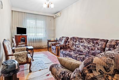 Vilă tip bloc 12 camere, 2 garaje 2 boxe  zona Tomis 1  Flămânda - 11